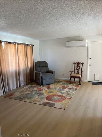 4069 N Sunnyside, Fresno, CA 93727