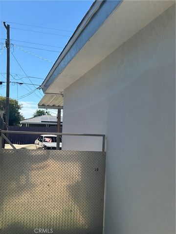 4069 N Sunnyside, Fresno, CA 93727