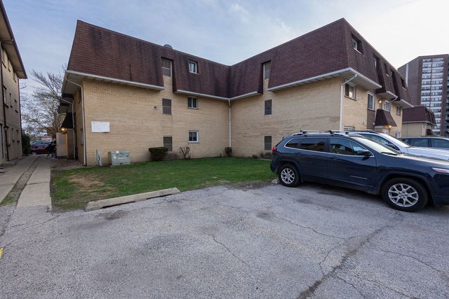 8538 W Catherine Avenue 4N, Chicago, IL 60656
