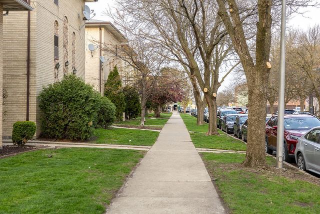 8538 W Catherine Avenue 4N, Chicago, IL 60656