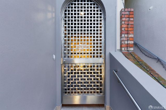 525 Arkansas Street, San Francisco, CA 94107