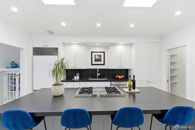 525 Arkansas Street, San Francisco, CA 94107