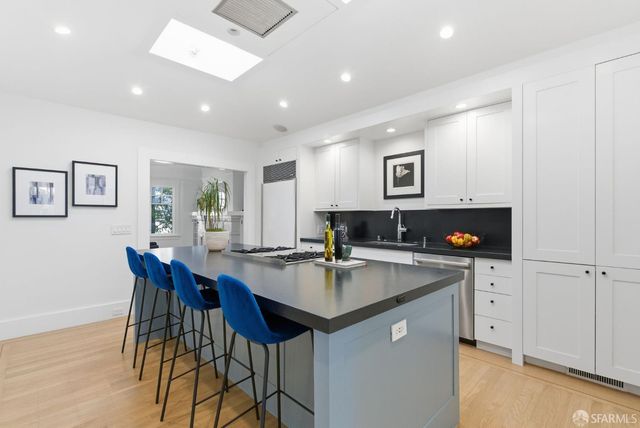 525 Arkansas Street, San Francisco, CA 94107