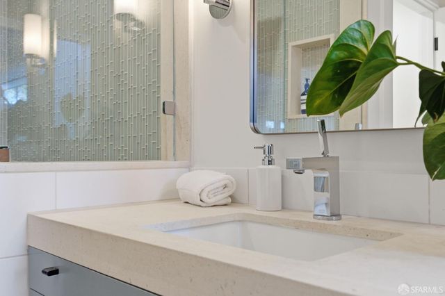 525 Arkansas Street, San Francisco, CA 94107