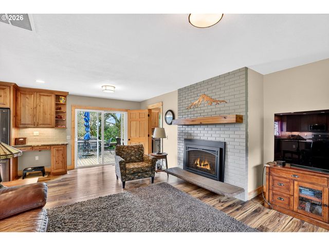 9732 Se LADERA Ct, Damascus, OR 97089