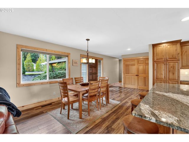 9732 Se LADERA Ct, Damascus, OR 97089