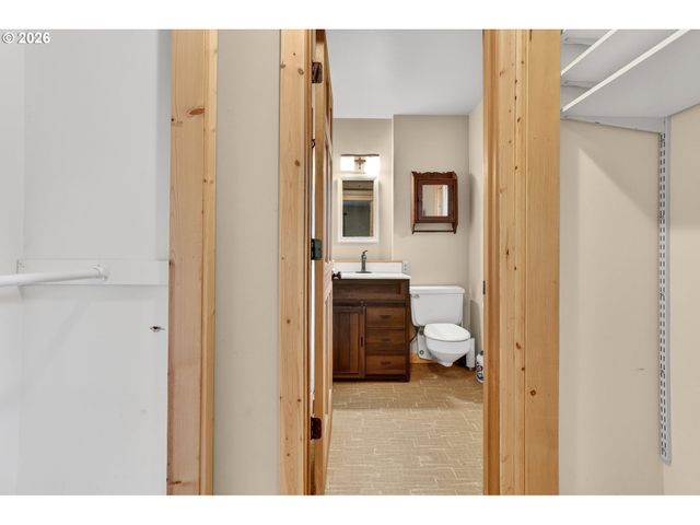 9732 Se LADERA Ct, Damascus, OR 97089