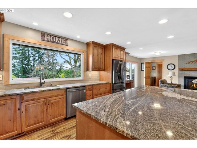 9732 Se LADERA Ct, Damascus, OR 97089