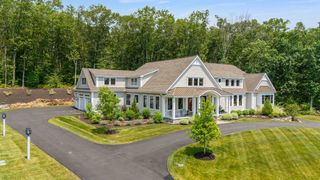 16 Lavender Lane, Windham, NH 03087