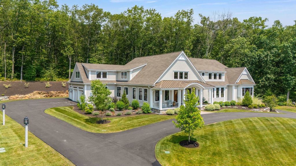 16 Lavender Lane, Windham, NH 03087