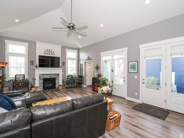 10762 S BEACH COMBER WAY, South Jordan, UT 84009