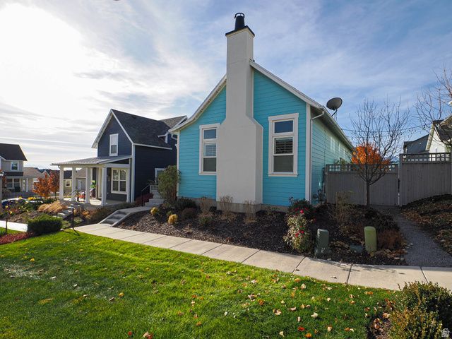 10762 S BEACH COMBER WAY, South Jordan, UT 84009