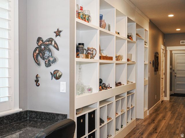 10762 S BEACH COMBER WAY, South Jordan, UT 84009