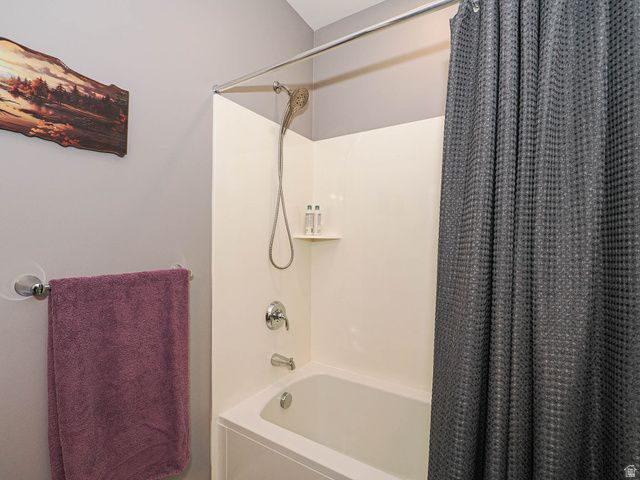 10762 S BEACH COMBER WAY, South Jordan, UT 84009