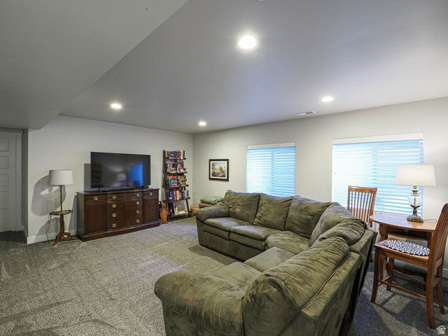 10762 S BEACH COMBER WAY, South Jordan, UT 84009