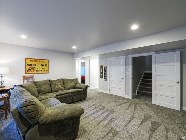 10762 S BEACH COMBER WAY, South Jordan, UT 84009