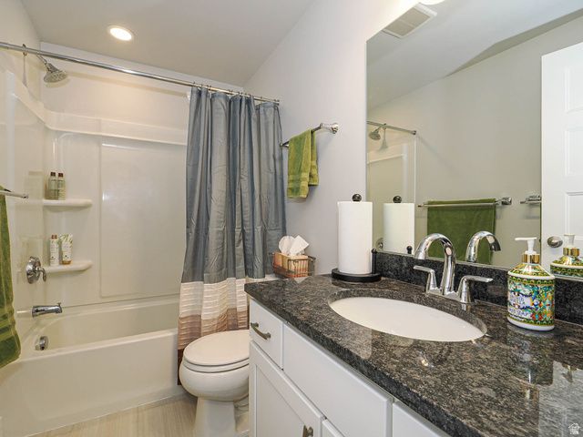 10762 S BEACH COMBER WAY, South Jordan, UT 84009