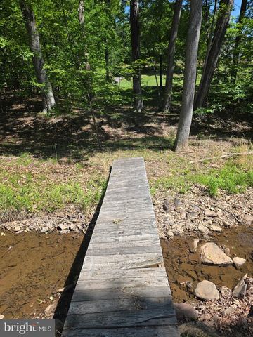 115 WAMPUM LN, Hedgesville, WV 25427