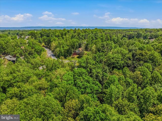115 WAMPUM LN, Hedgesville, WV 25427