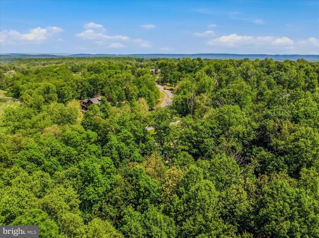 115 WAMPUM LN, Hedgesville, WV 25427