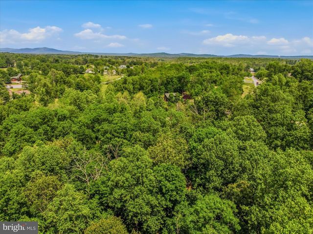 115 WAMPUM LN, Hedgesville, WV 25427