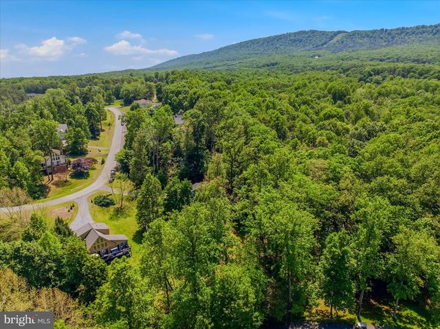 115 WAMPUM LN, Hedgesville, WV 25427
