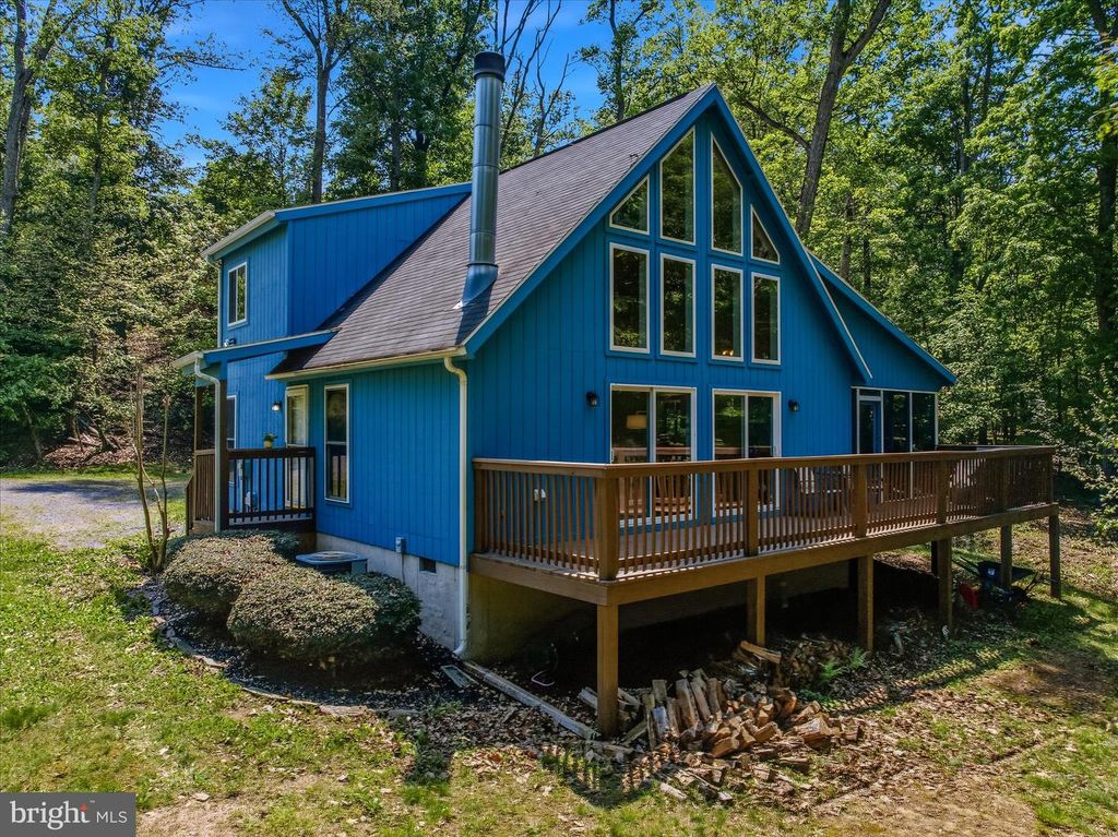 115 WAMPUM LN, Hedgesville, WV 25427