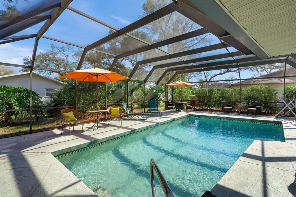 Image 35 of property listing at 4049 SOUTHWELL WAY, Sarasota, FL 34241