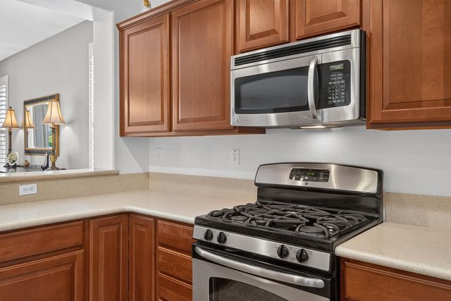 2262 Walden View Ln, Lincoln, CA 95648
