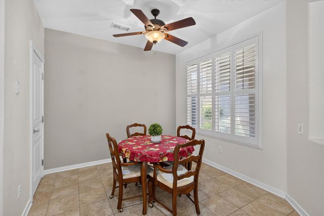 2262 Walden View Ln, Lincoln, CA 95648