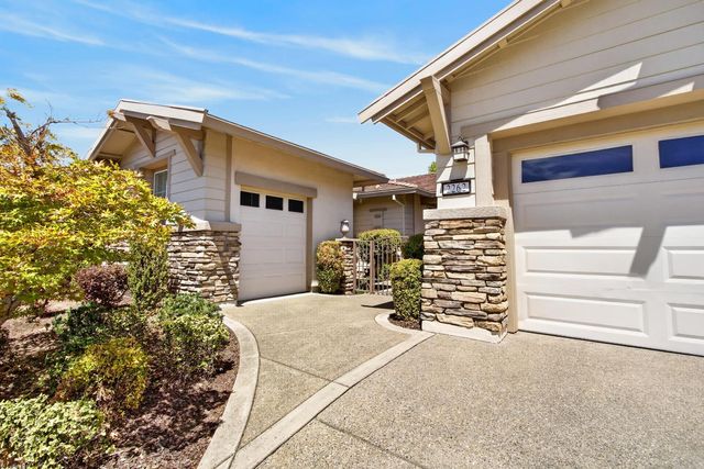 2262 Walden View Ln, Lincoln, CA 95648
