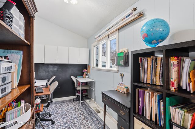 500 Dailey Avenue, Anchorage, AK 99515