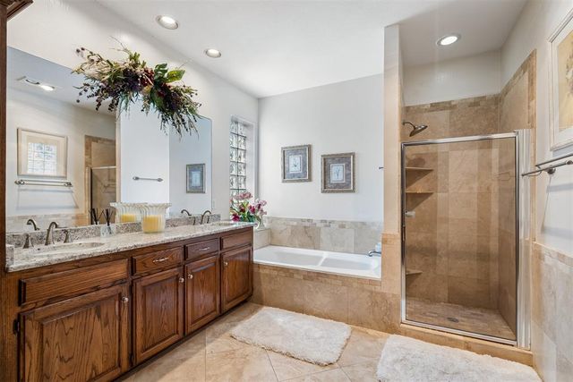 900 Carfax Road, Edmond, OK 73034