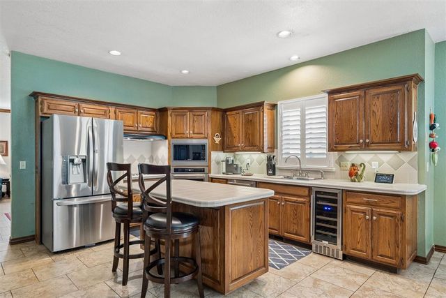 900 Carfax Road, Edmond, OK 73034