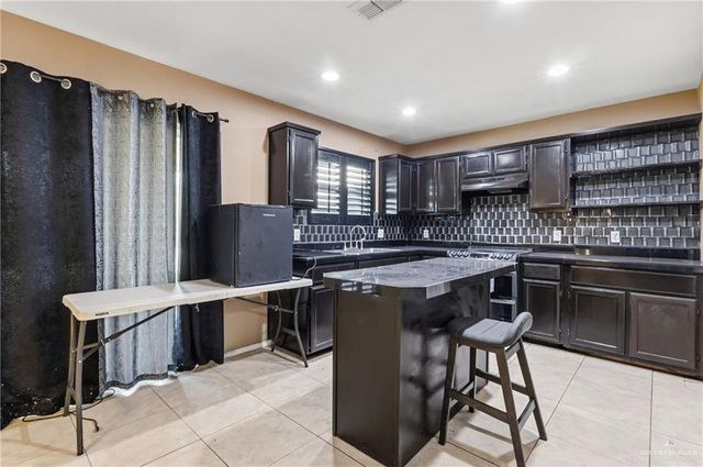 1839 Nobis Avenue, Edinburg, TX 78542
