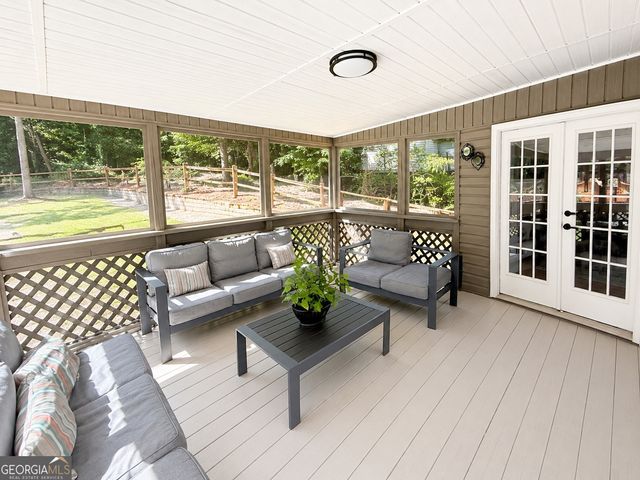 3980 Piper Glen Drive, Buford, GA 30519