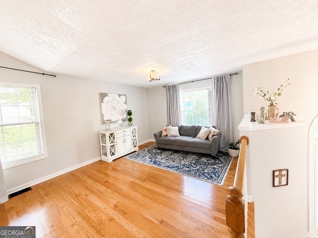 3980 Piper Glen Drive, Buford, GA 30519