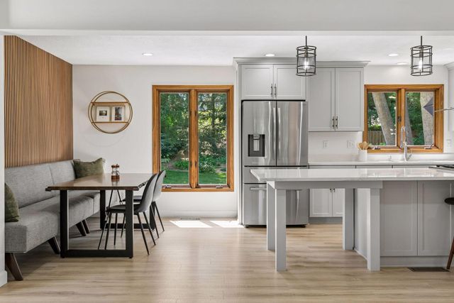 1544 Mccarthy Road, Eagan, MN 55121