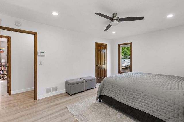 1544 Mccarthy Road, Eagan, MN 55121