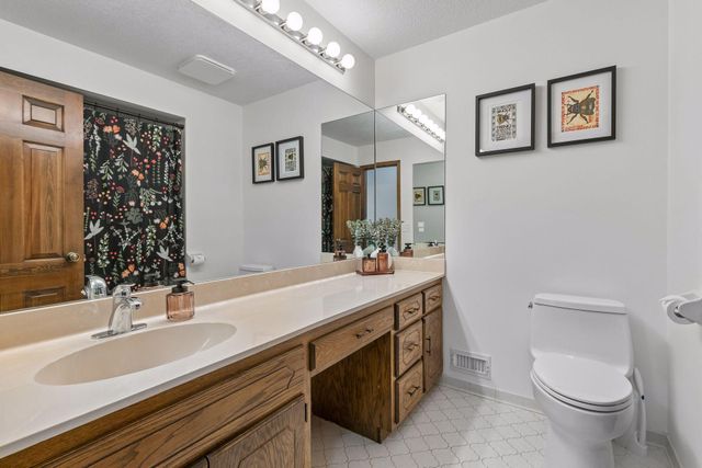 1544 Mccarthy Road, Eagan, MN 55121