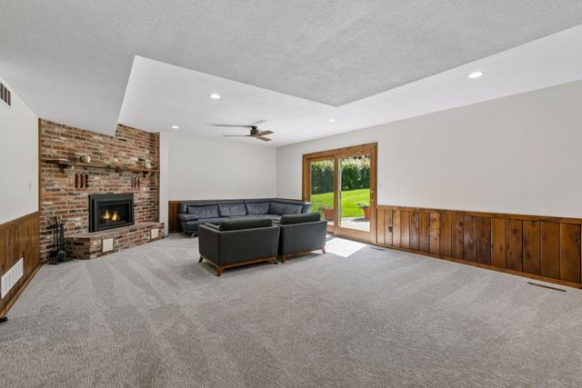1544 Mccarthy Road, Eagan, MN 55121