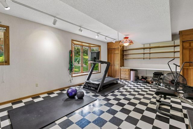 1544 Mccarthy Road, Eagan, MN 55121