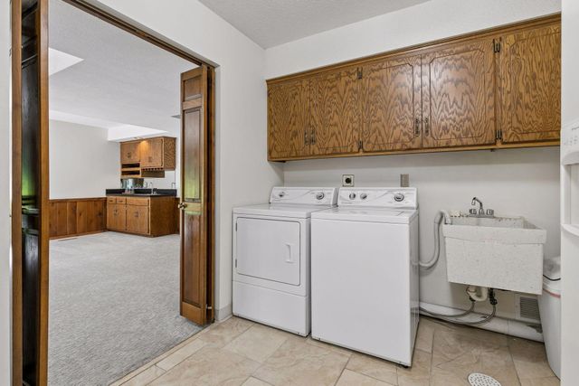 1544 Mccarthy Road, Eagan, MN 55121