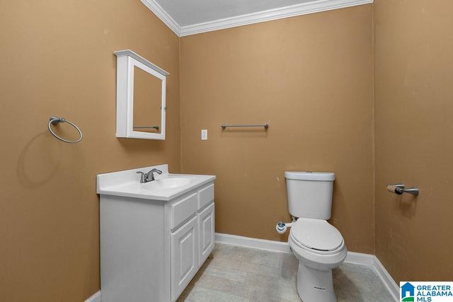 2366 N WALSTON BRIDGE ROAD, Jasper, AL 35504