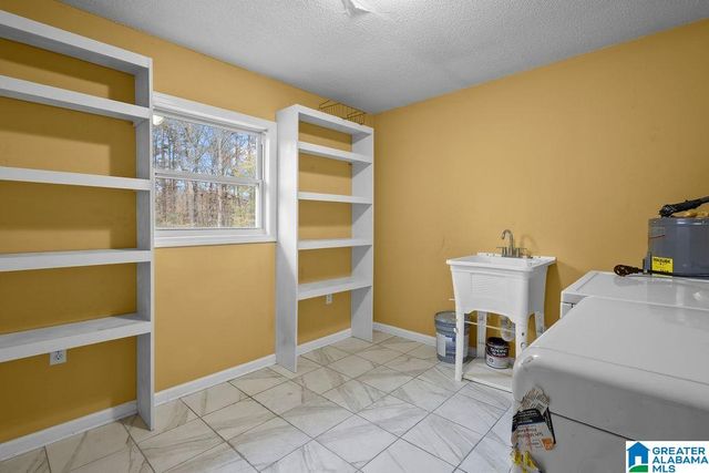 2366 N WALSTON BRIDGE ROAD, Jasper, AL 35504