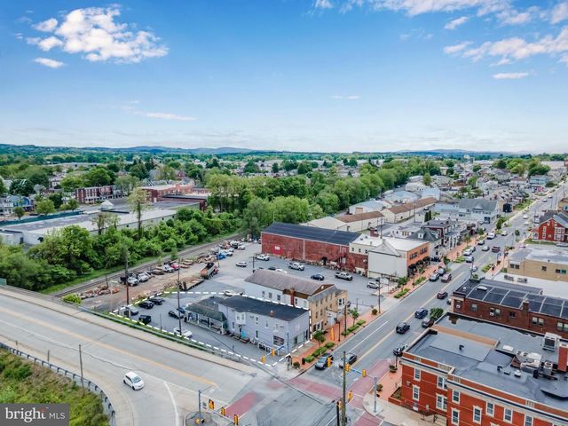 300-302 MARKET ST, Lemoyne, PA 17043