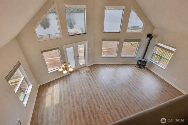 503 Duck Lake Drive SE, Ocean Shores, WA 98569