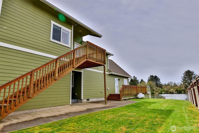 503 Duck Lake Drive SE, Ocean Shores, WA 98569