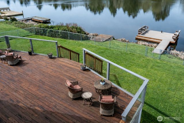 503 Duck Lake Drive SE, Ocean Shores, WA 98569