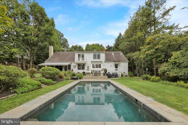 1425 CENTER RD, Lancaster, PA 17603
